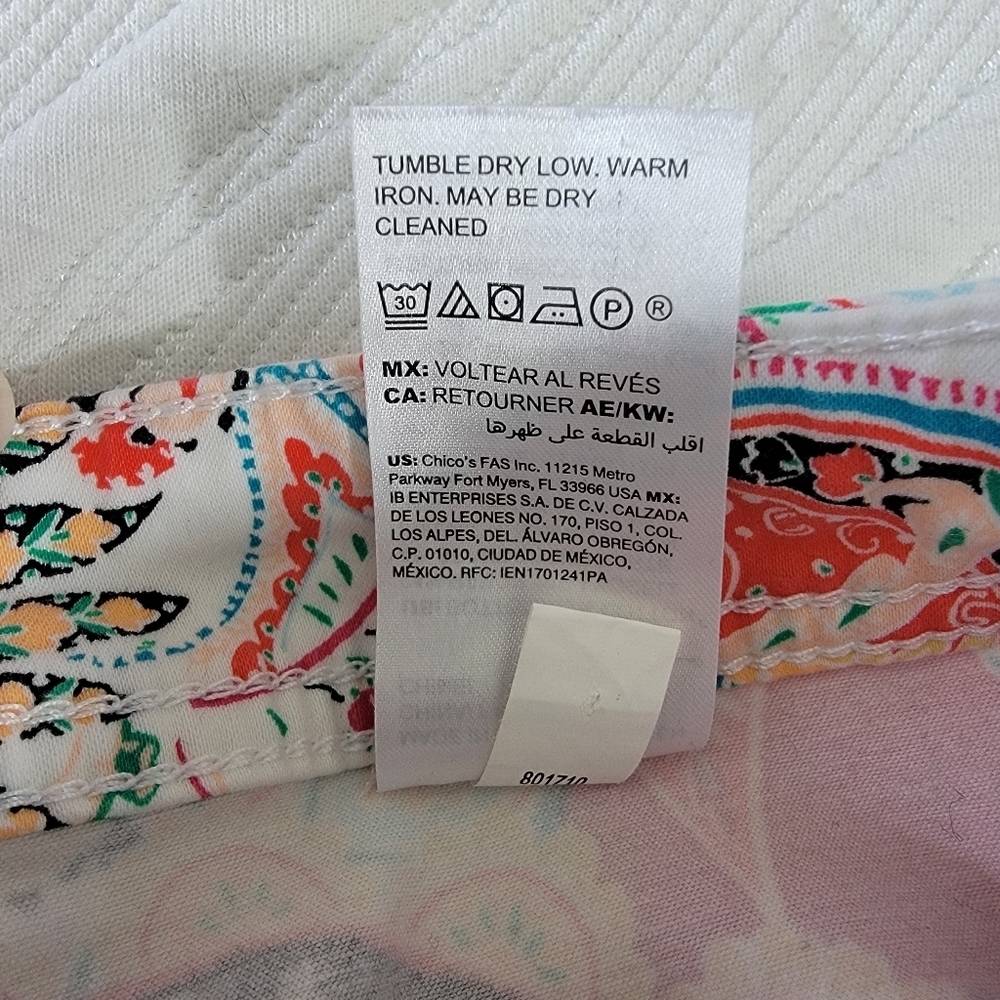 CHICO'S Slim Leg Crop Colorful Paisley Floral Print Flat Front Pants Size 12 - Picture 12 of 16